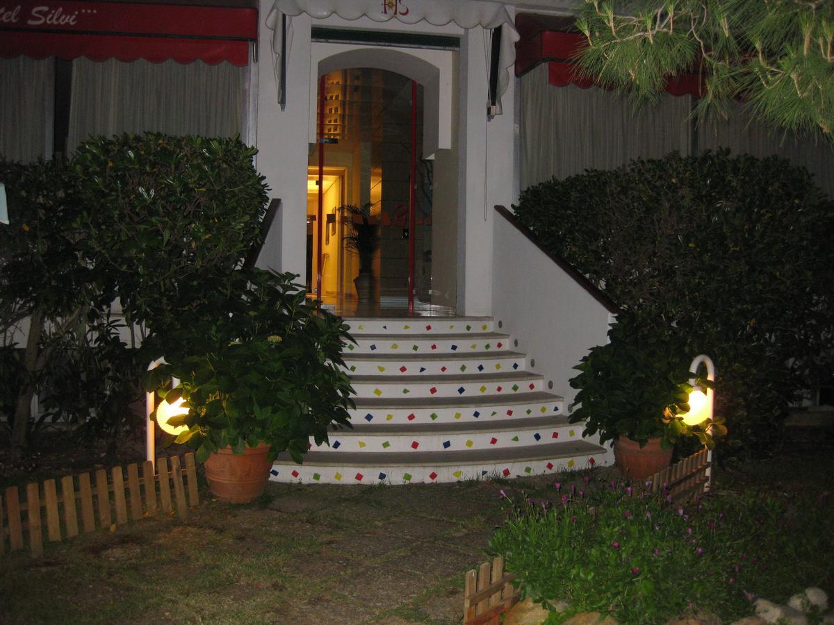 Hotel Silvi Silvi Marina Zewnętrze zdjęcie